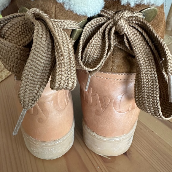 See by Chloé winter boots in tan. Size 6. - Picture 2 of 5